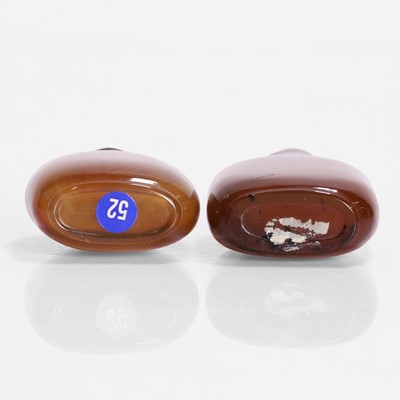 Lot 171 - Two Chinese agate snuff bottles