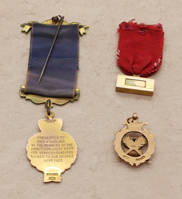 Lot 84 - A 9ct gold R.A.O.B medal