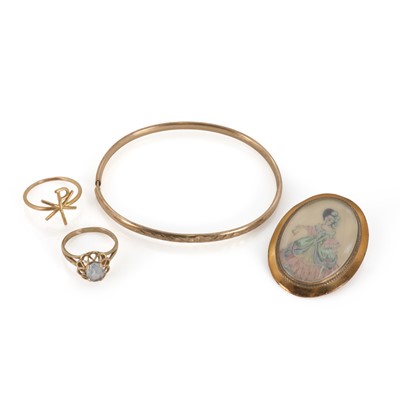 Lot 189 - A group of 9ct gold jewels