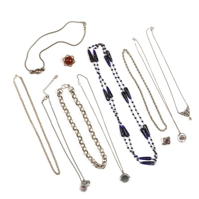 Lot 233 - A group of silver jewellery