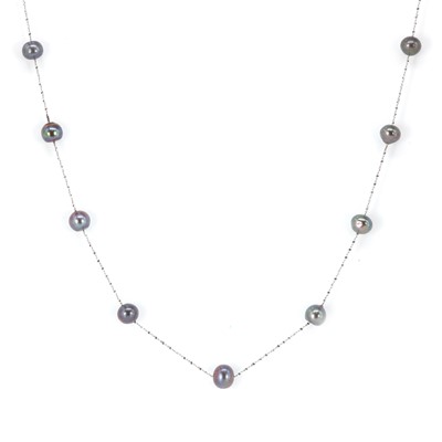 Lot 136 - A white gold cultured pearl satellite necklace