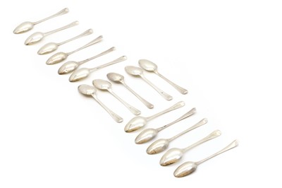 Lot 18 - A set of ten Victorian silver teaspoons