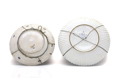 Lot 116 - A Delft pottery charger