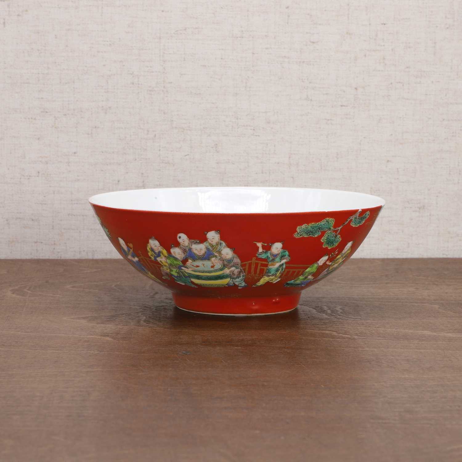 Lot 78 - A Chinese famille rose bowl