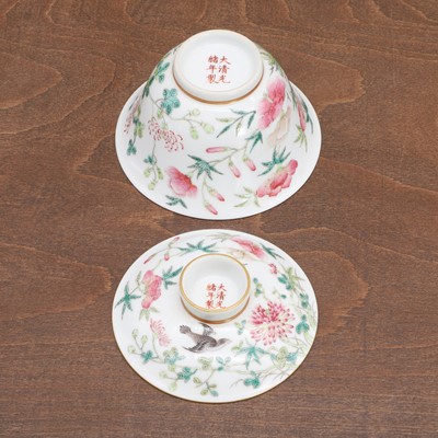 Lot 99 - A Chinese famille rose teacup and cover