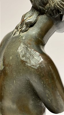 Lot 239 - A bronze figure of the Venus de Milo