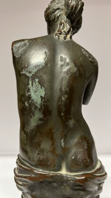 Lot 239 - A bronze figure of the Venus de Milo