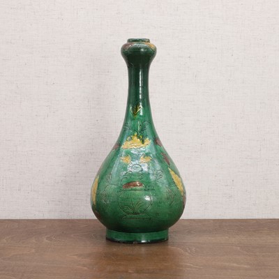 Lot 41 - A Chinese famille verte vase