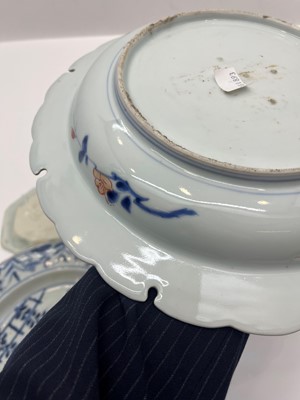 Lot 70 - A Chinese blue and white porcelain plate