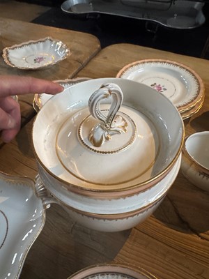 Lot 100 - A Derby composite dessert service