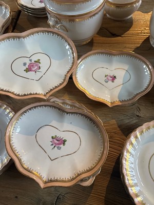 Lot 100 - A Derby composite dessert service