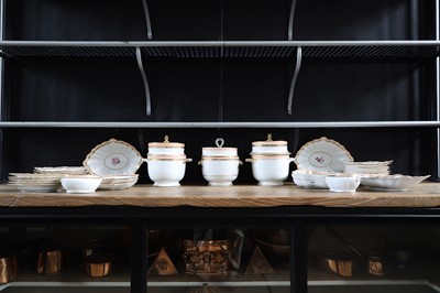 Lot 100 - A Derby composite dessert service