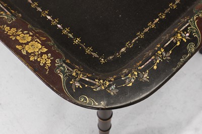 Lot 93 - A papier mâché lacquered tray top table