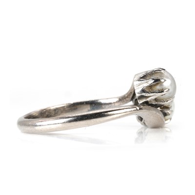 Lot 124 - A diamond and cultured pearl three stone ring