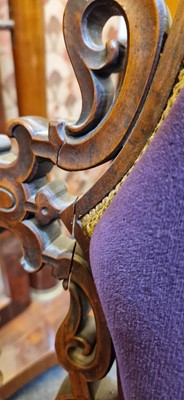 Lot 31 - A Victorian walnut side chair