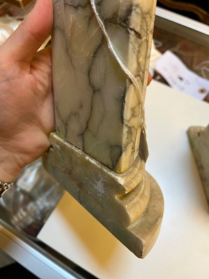 Lot 42 - A pair of neoclassical-style alabaster bookends