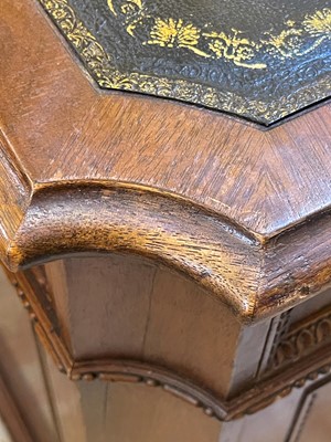Lot 120 - A George III-style mahogany partners' desk