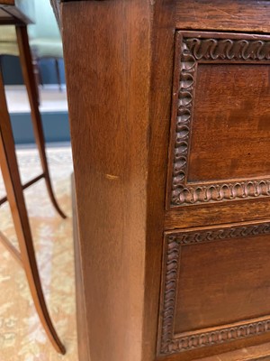 Lot 120 - A George III-style mahogany partners' desk