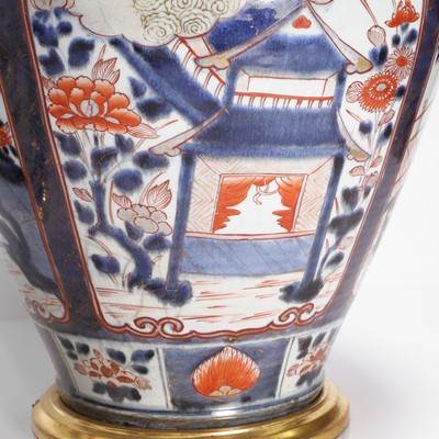 Lot 262 - Two Japanese Imari vases