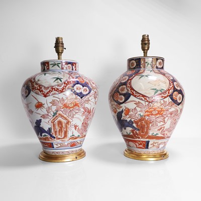 Lot 261 - A pair of Japanese Imari vases