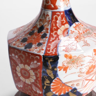 Lot 251 - A pair of Japanese Imari vases