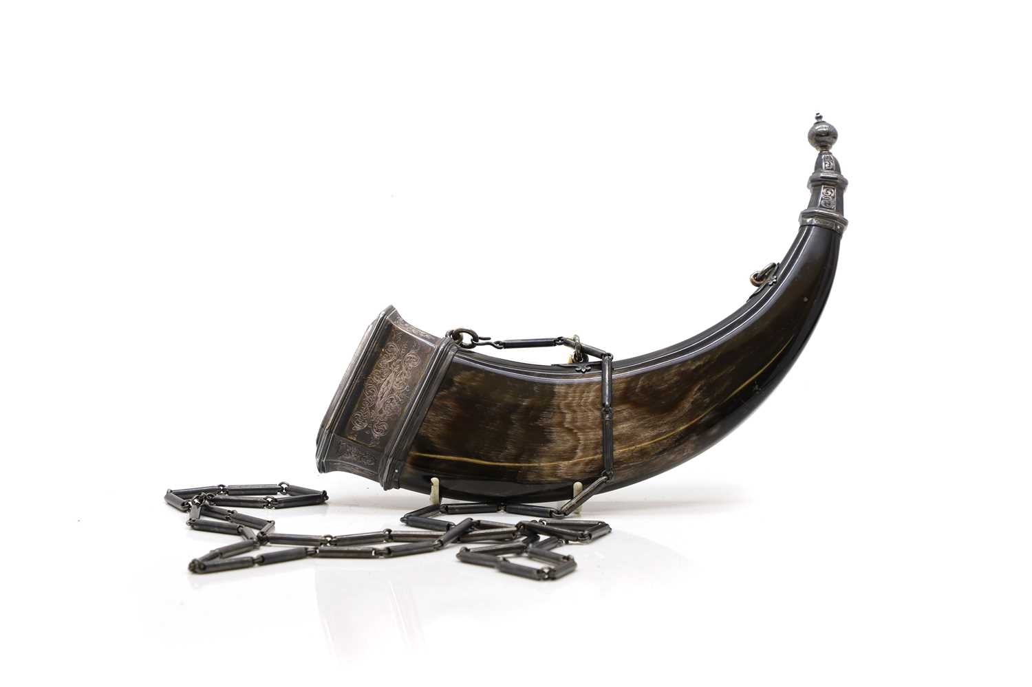 Lot 578 - A Victorian Scottish dress powder horn