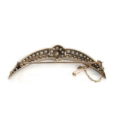 Lot 24 - A Victorian diamond crescent brooch