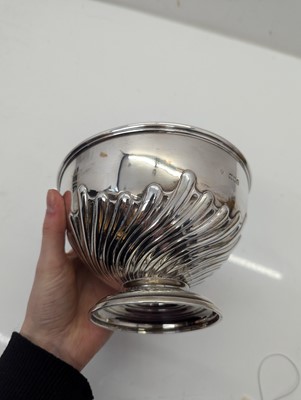Lot 51 - A small silver rose bowl