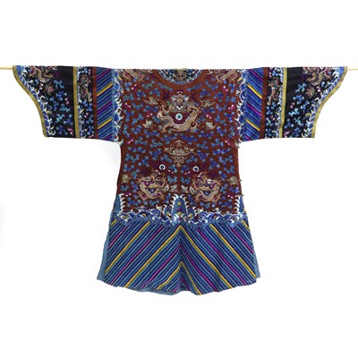 Lot 194 - A Chinese embroidered dragon robe