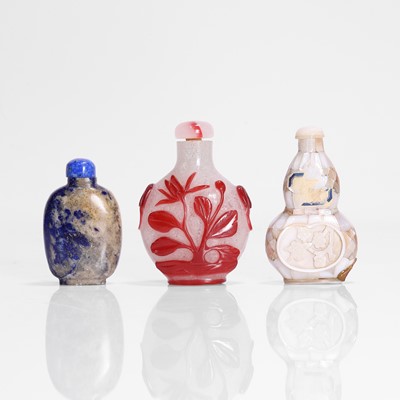 Lot 177 - A collection of three Chinese snuff bottles