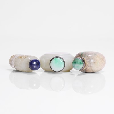 Lot 175 - A collection of three Chinese jade snuff bottles