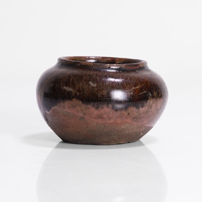 Lot 247 - A Japanese earthenware jarlet
