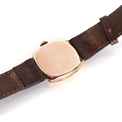 Lot 1454 - A 9ct gold Longines mechanical strap watch
