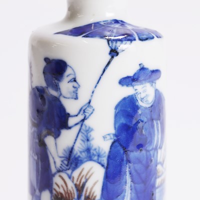 Lot 168 - A Chinese copper-red and underglaze blue snuff bottle
