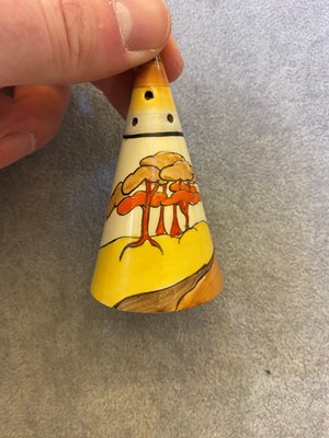 Lot 71 - Clarice Cliff (1899-1972)