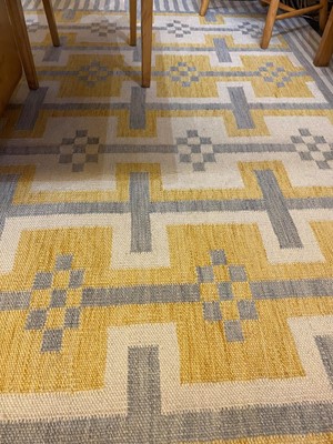Lot 62 - A flat-weave wool carpet of Scandinavian design