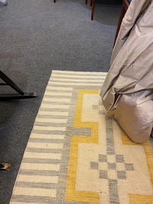 Lot 62 - A flat-weave wool carpet of Scandinavian design