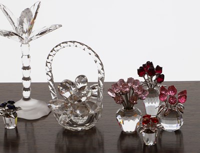 Lot 178 - A collection of Swarovski crystal glass flowers