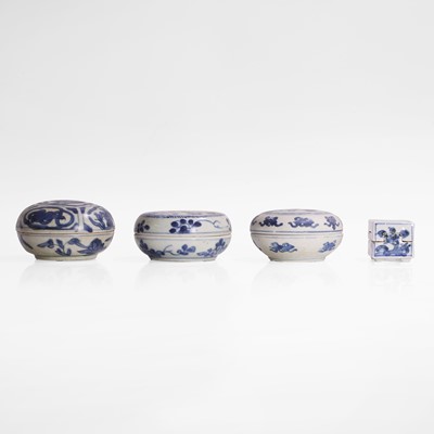 Lot 49 - A collection of Chinese blue and white boxes