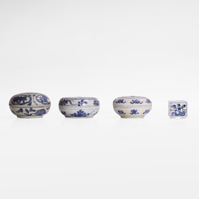 Lot 49 - A collection of Chinese blue and white boxes