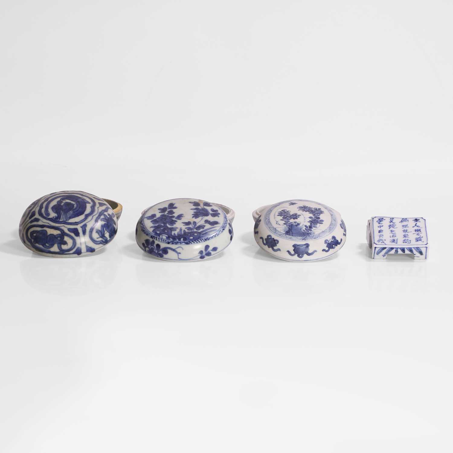 Lot 49 - A collection of Chinese blue and white boxes