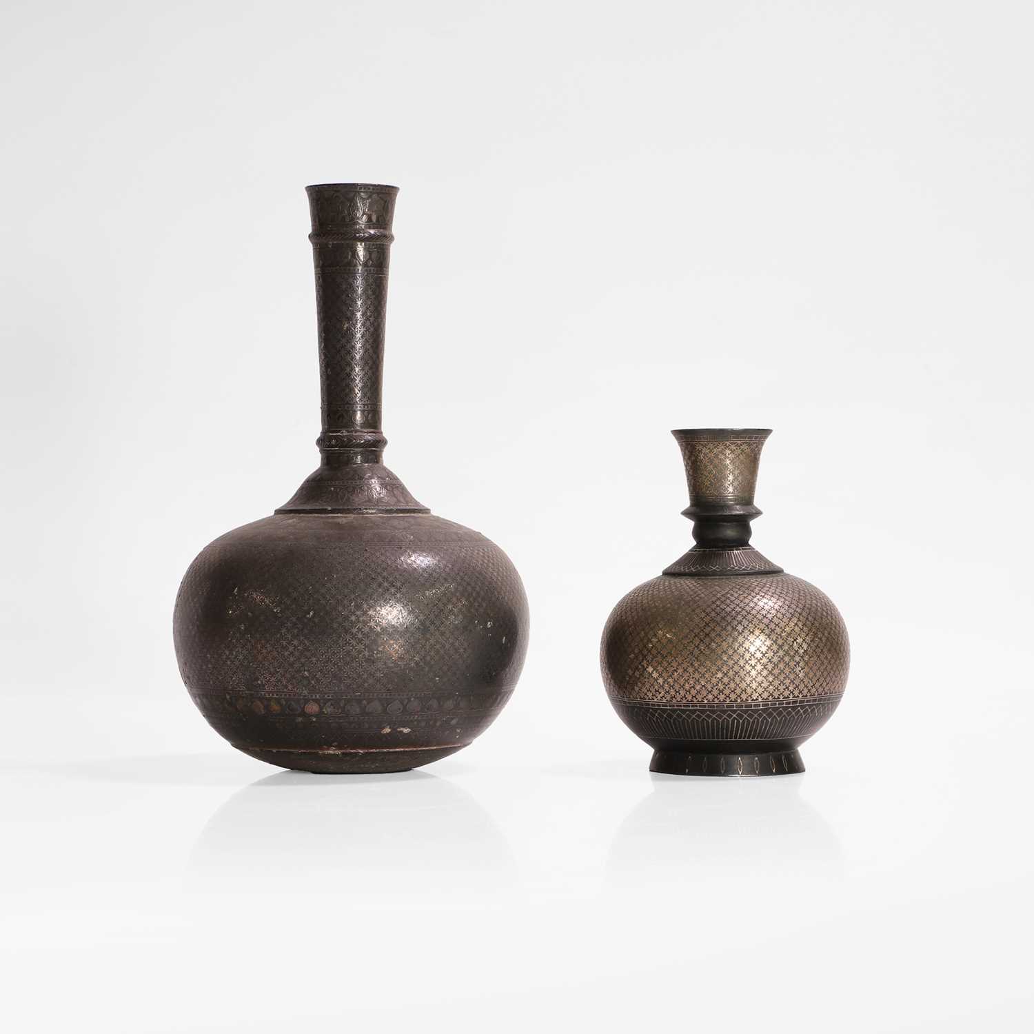 Lot 46 - An Indian bidri bottle vase