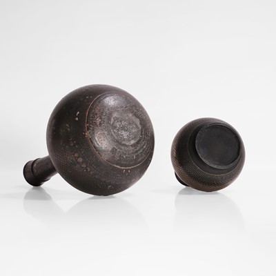Lot 46 - An Indian bidri bottle vase