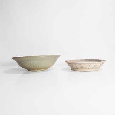 Lot 44 - A Thai celadon bowl