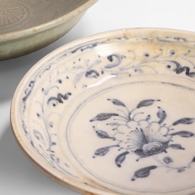 Lot 44 - A Thai celadon bowl