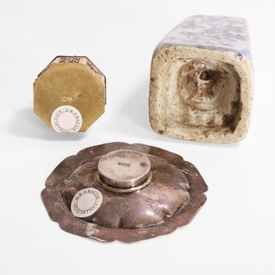 Lot 86 - A Chinese silver-gilt box and cover