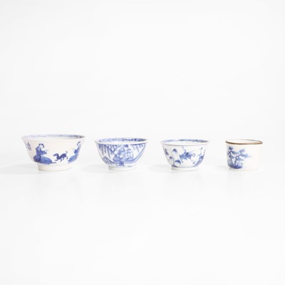 Lot 6 - A collection of Chinese blue and white teacups