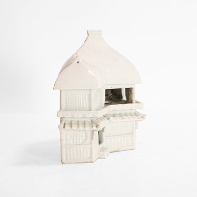Lot 154 - A Japanese Hirado ware koro