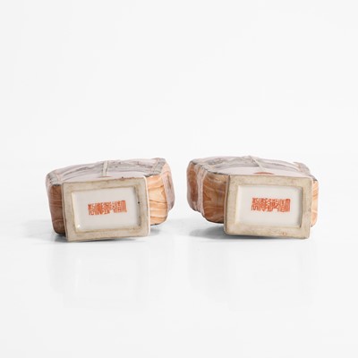 Lot 140 - A pair of Chinese faux bois-enamelled porcelain vases