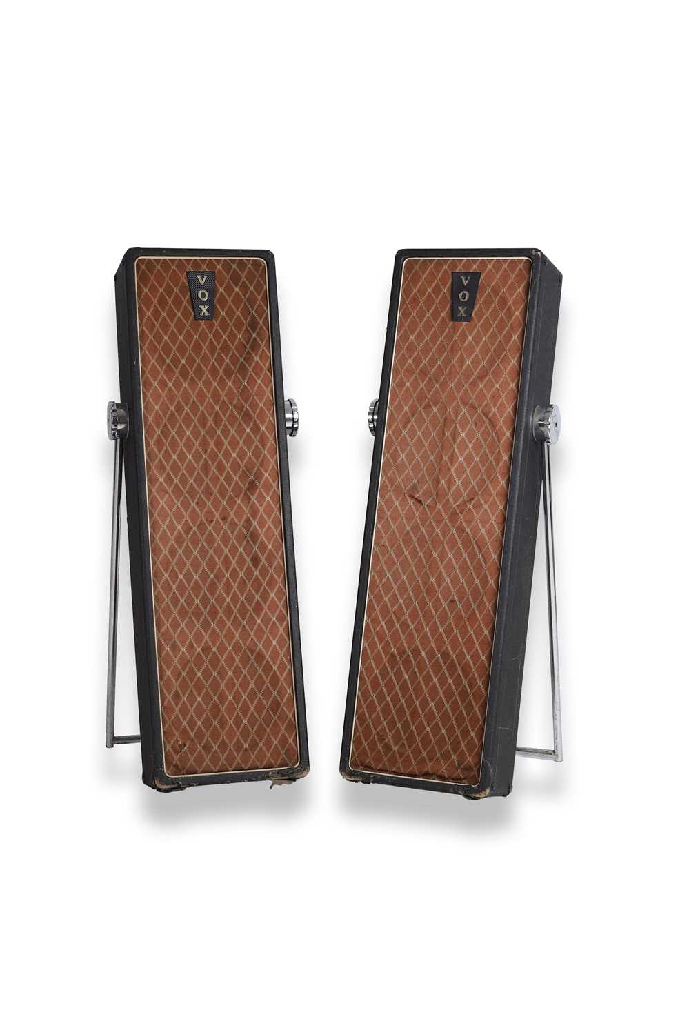 Lot 20 - A pair of Vox LS40 4 x 10 PA speaker cabinets